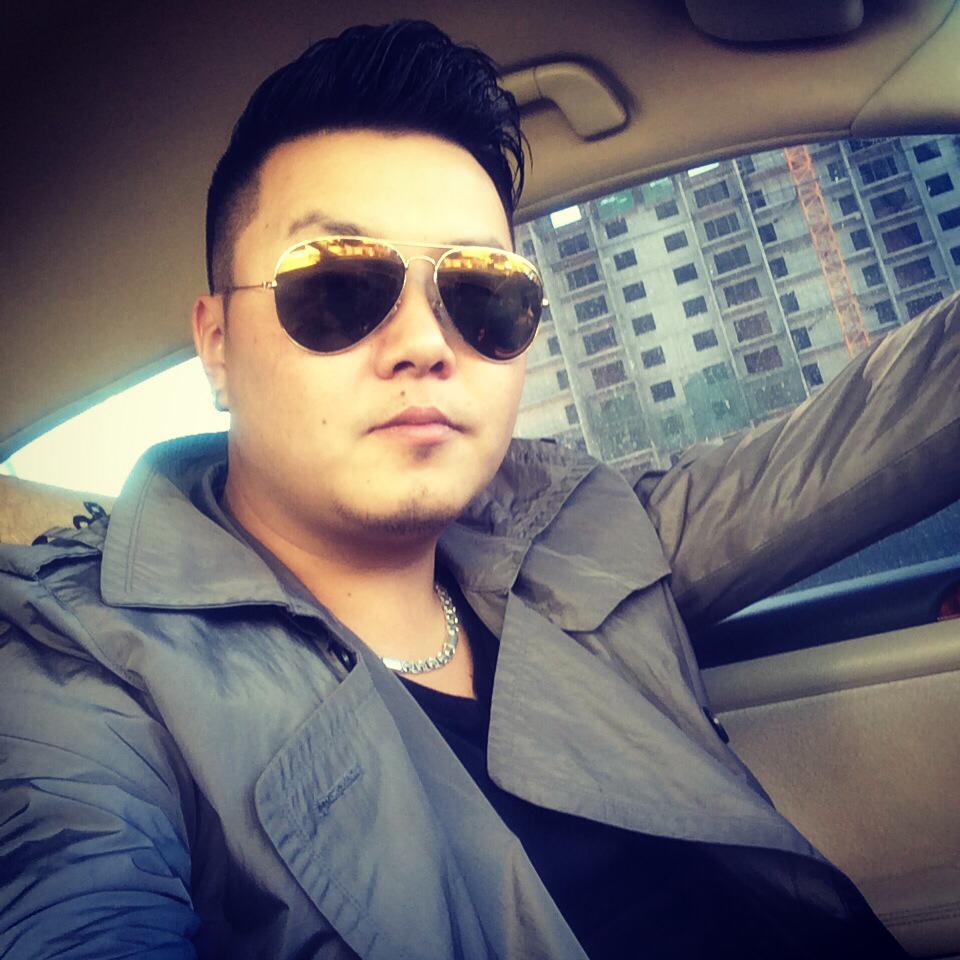 Жүжигчин М.Баярбат Соёлын тэргүүний ажилтан цол тэмдгээр энгэрээ мялаалгав